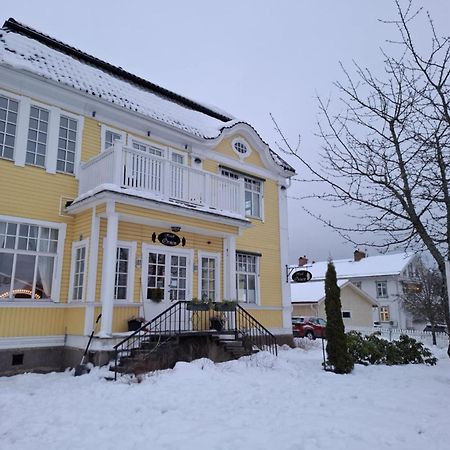 Hotell Oernen 토르스뷔 외부 사진